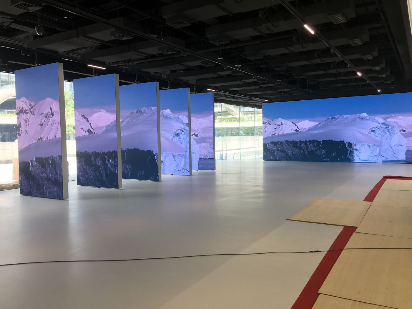 view 7 of 2024年5月，佛山某展厅LED显示屏项目